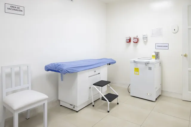 Área de vacunación de la IPS Universitaria de Colombia