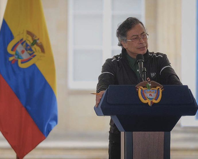 regla fiscal colombia